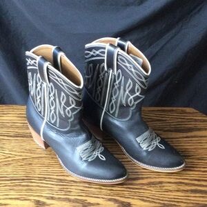 Nocona Black Boots with White Embroidery
